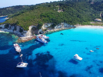 paxos-antipaxos-excursion