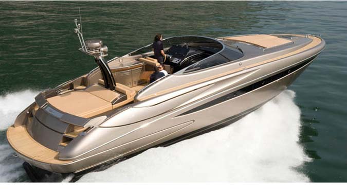 riva-001-luxury-yacht-hire-corfu