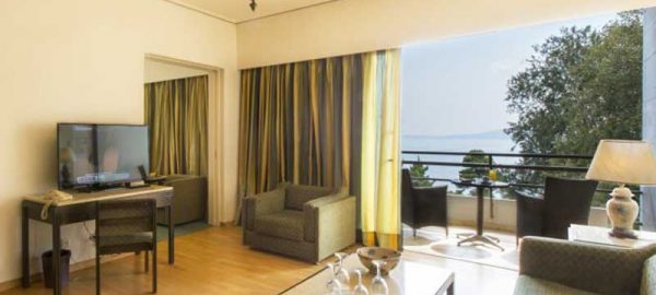 ONE-BEDROOM-SUITE-CORFU-HOLIDAY-PALACE-HOTEL-2-850x450