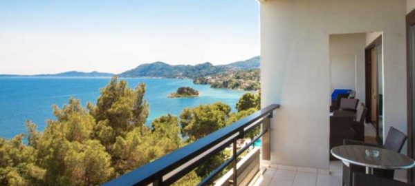 corfu-holida-palace-balcony