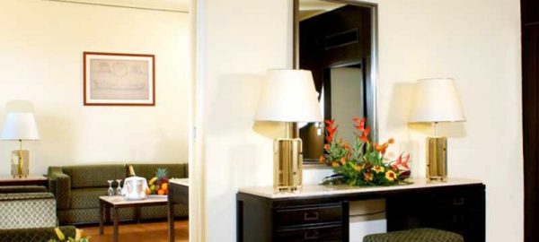 ONE-BEDROOM-SUITE-CORFU-HOLIDAY-PALACE-HOTEL-7-850x450