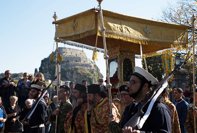 saint-spyridon-procession