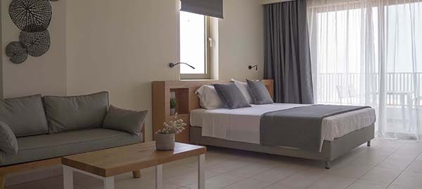 deluxe-room-kyma-07