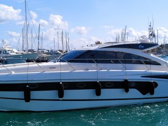 profile-princess-v53-yacht