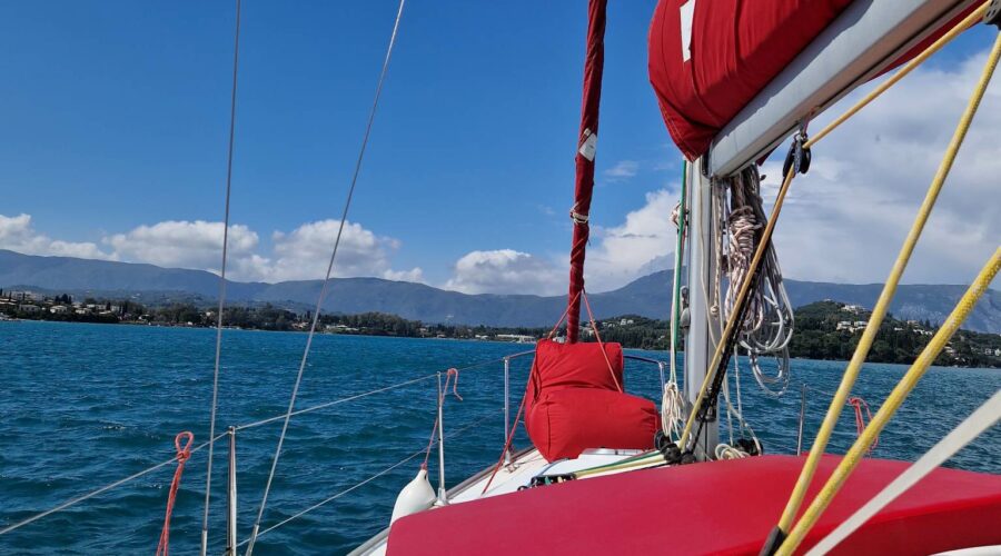 danae-sailing-boat-04