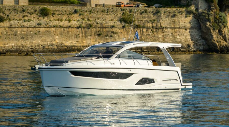 ioli-sealine-s390-02