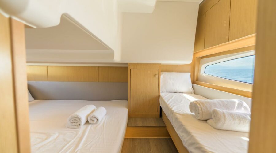 ioli-sealine-s390-13